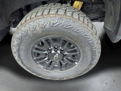 New 2026 Chevrolet Silverado 2500 ZR2 w/ LPO, Dark Essentials Package AWD/4WD image 9