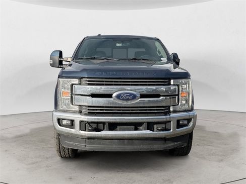 Used 2017 Ford F350 Lariat image 3