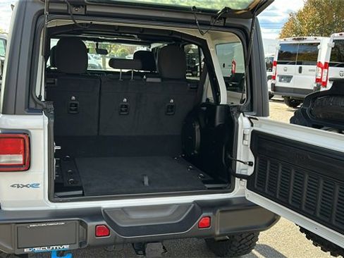 Used 2023 Jeep Wrangler Unlimited w/ Cold Weather Group image 27