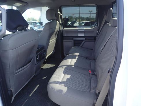 Used 2015 Ford F150 XLT w/ Equipment Group 302A Luxury AWD/4WD image 11
