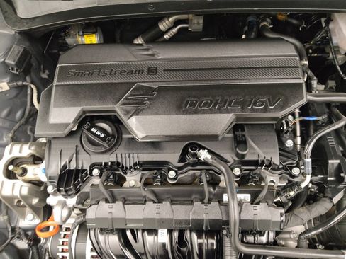 Used 2024 Hyundai Elantra SE image 30