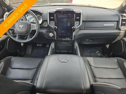 Used 2025 RAM 1500 Laramie AWD/4WD image 9