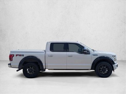 Used 2015 Ford F150 Platinum w/ Equipment Group 701A Luxury AWD/4WD image 4