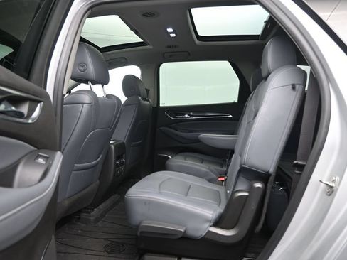 Used 2021 Buick Enclave Premium w/ Sun and Sites Package AWD/4WD image 23