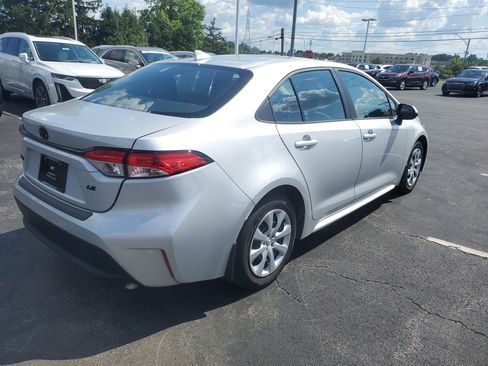 Used 2024 Toyota Corolla LE FWD image 3