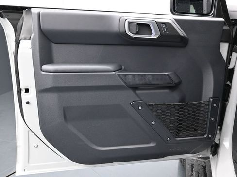 New 2026 Ford Bronco Outer Banks AWD/4WD image 19