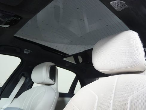 Certified 2023 BMW 760i xDrive image 14