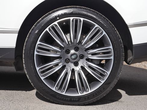 Used 2019 Land Rover Range Rover Supercharged image 21