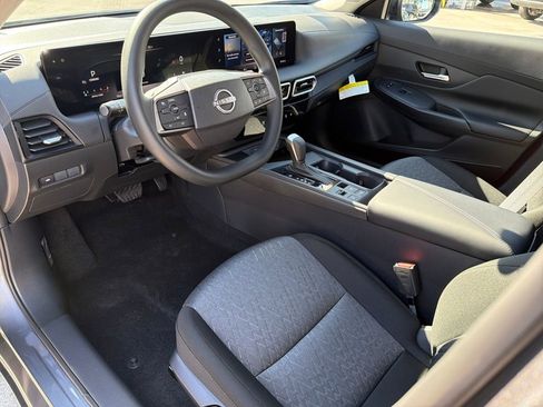 New 2026 Nissan Sentra SV w/ Floor Mat Package FWD image 15