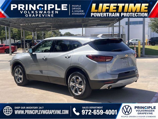 Used 2024 Chevrolet Blazer LT w/ Driver Confidence Package FWD image 9