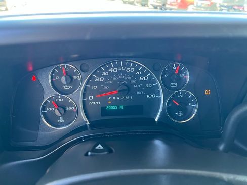 Used 2023 GMC Savana 2500 w/ Driver Convenience Package image 35
