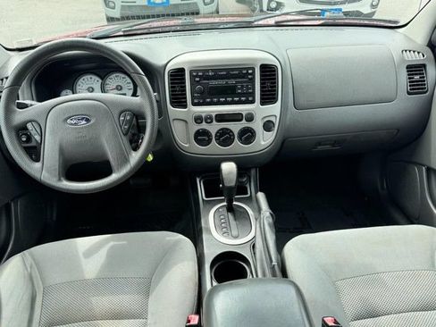 Used 2006 Ford Escape XLT FWD image 12
