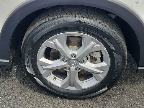 Used 2025 Honda HR-V LX image 8