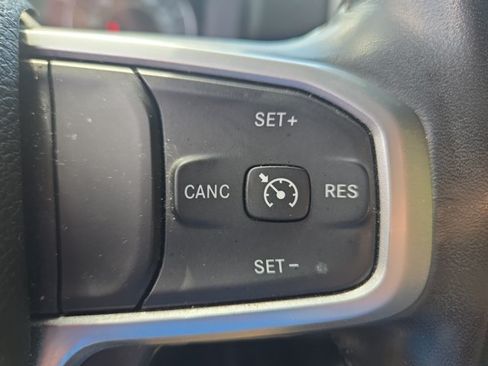 Used 2024 RAM 2500 Big Horn w/ Sport Appearance Package AWD/4WD image 20