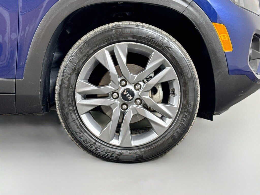 Used 2021 Kia Seltos S FWD image 41