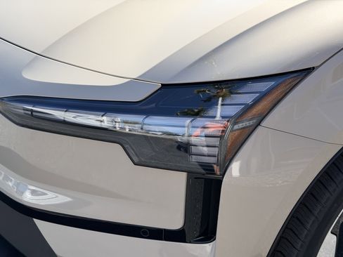 New 2026 Volvo EX30 Plus image 8