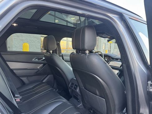 Used 2020 Land Rover Range Rover Velar S image 41