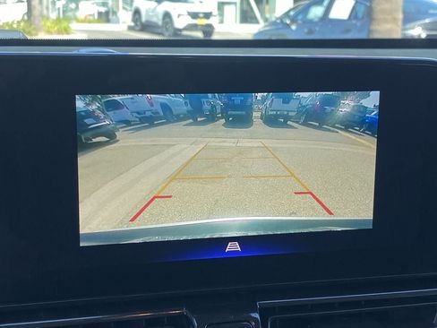 Used 2025 Chevrolet TrailBlazer LT FWD image 30
