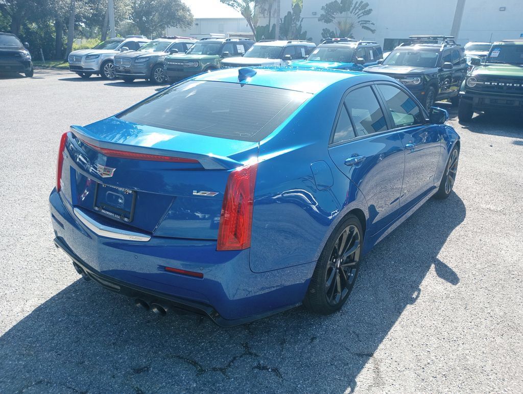 Used 2017 Cadillac ATS V w/ Luxury Package RWD image 8