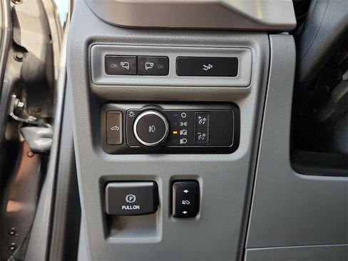 Used 2022 Ford F150 XLT w/ Equipment Group 302A High image 19