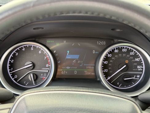 Used 2024 Toyota Camry XLE FWD image 35