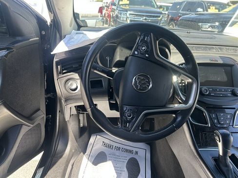 Used 2016 Buick LaCrosse image 22