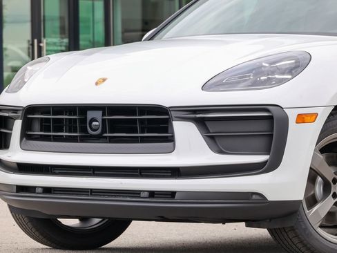New 2026 Porsche Macan AWD/4WD image 6
