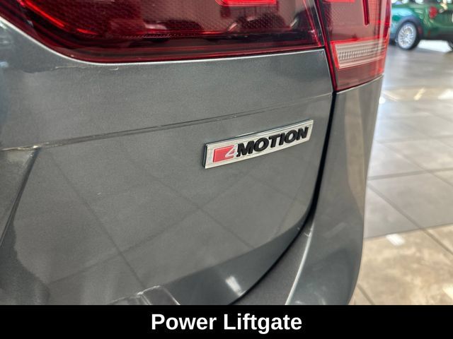 Used 2020 Volkswagen Tiguan SEL AWD/4WD image 9