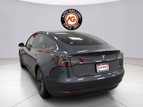 Used 2021 Tesla Model 3 Standard Range Plus RWD image 5