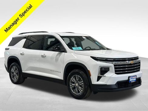 Used 2026 Chevrolet Traverse LT AWD/4WD image 1