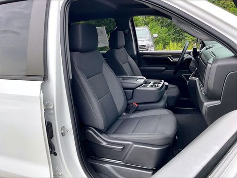Used 2023 Chevrolet Silverado 1500 RST AWD/4WD image 10