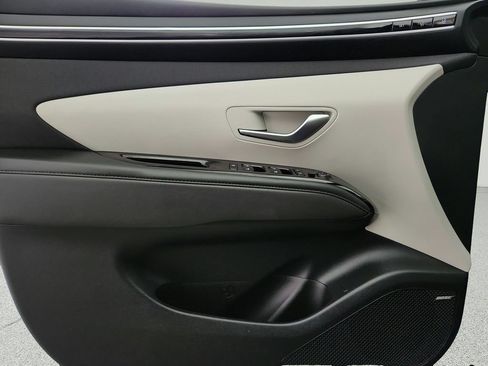 Used 2022 Hyundai Tucson Limited AWD/4WD image 25