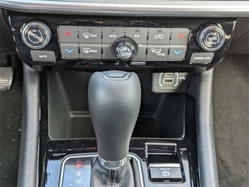 New 2026 Jeep Compass Limited image 18