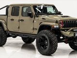 Used 2025 Jeep Gladiator Sport image 2