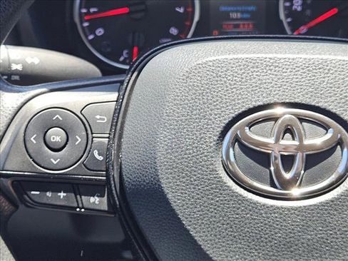 Used 2020 Toyota RAV4 LE w/ Carpet Mat Package FWD image 13