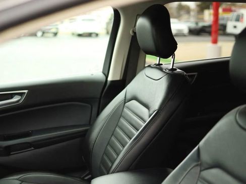 Used 2018 Ford Edge SEL w/ Canadian Touring Package image 18