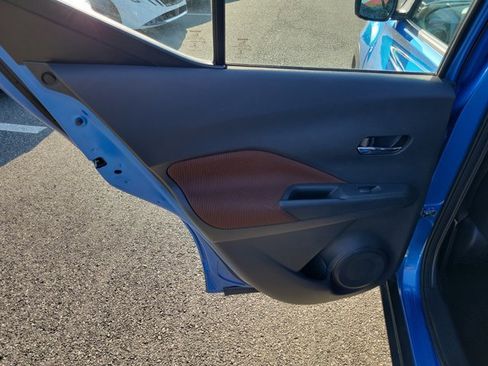 Used 2021 Nissan Kicks SR FWD image 14