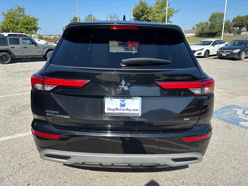 Used 2024 Mitsubishi Outlander SE AWD/4WD image 7