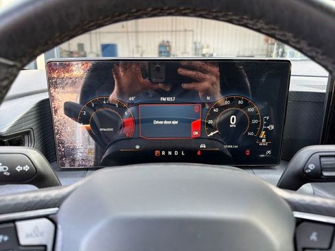 Used 2024 Ford Mustang Convertible RWD image 23