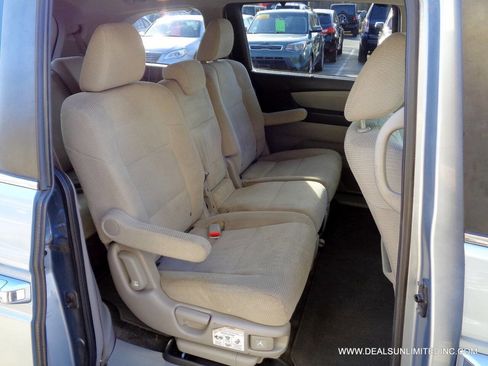 Used 2011 Honda Odyssey EX image 19