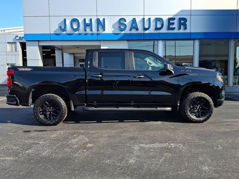 Used 2026 Chevrolet Silverado 1500 Custom Trail Boss w/ LPO, Dark Essentials Package AWD/4WD image 7