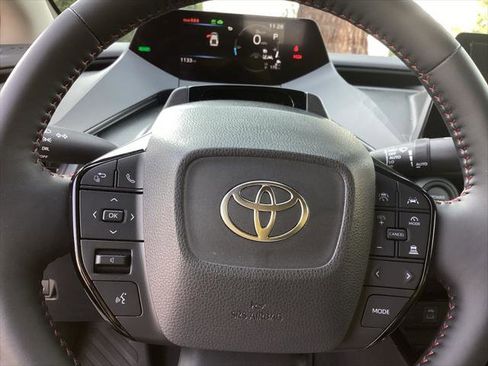 Certified 2025 Toyota Prius Plug-In Hybrid image 19