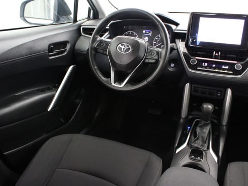 Used 2024 Toyota Corolla Cross LE FWD image 29