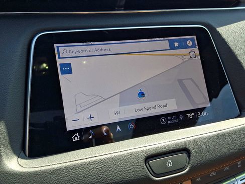 Certified 2023 Cadillac XT4 Premium Luxury AWD/4WD image 15