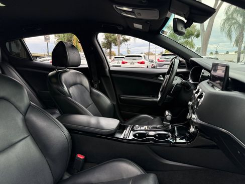 Used 2022 Kia Stinger GT-Line image 19