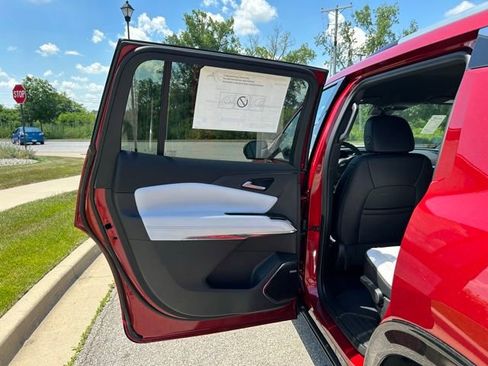 New 2025 Chevrolet Traverse High Country image 51