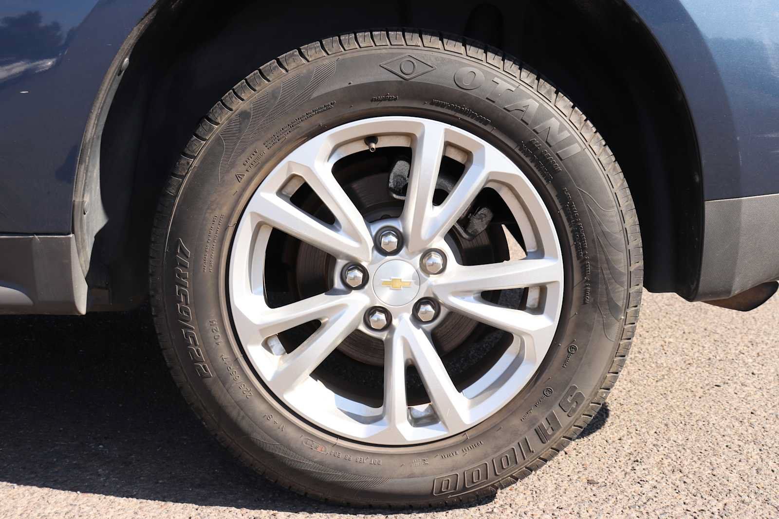 Used 2016 Chevrolet Equinox LT w/ Convenience Package AWD/4WD image 9