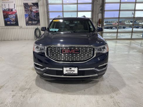 Used 2019 GMC Acadia Denali w/ Technology Package image 3