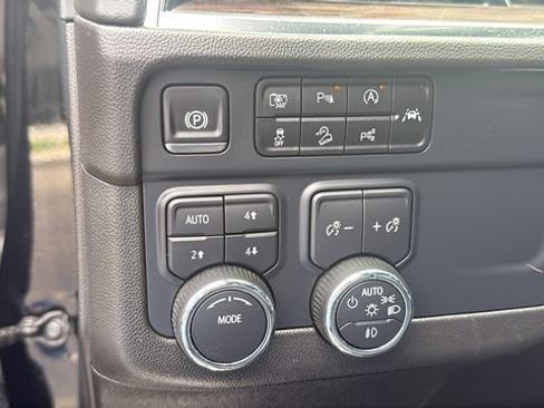 Used 2025 Chevrolet Tahoe Z71 AWD/4WD image 14