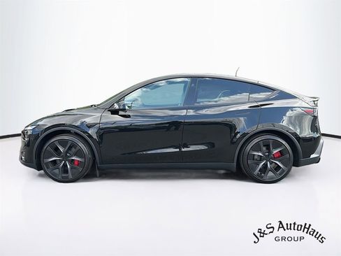 Used 2026 Tesla Model Y Performance AWD/4WD image 4